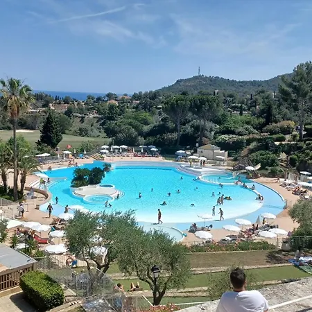 Cap Esterel Vue Et Climatisation Bat E1 303 Face Aux Piscines شقة