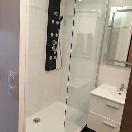 Cap Esterel Vue Et Climatisation Bat E1 303 Face Aux Piscines شقة