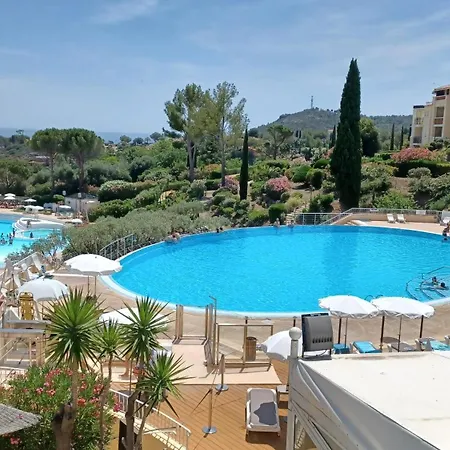 Cap Esterel Vue Et Climatisation Bat E1 303 Face Aux Piscines Lejlighed Saint-Raphaël