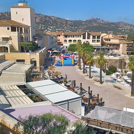 Cap Esterel Vue Et Climatisation Bat E1 303 Face Aux Piscines Lägenhet *