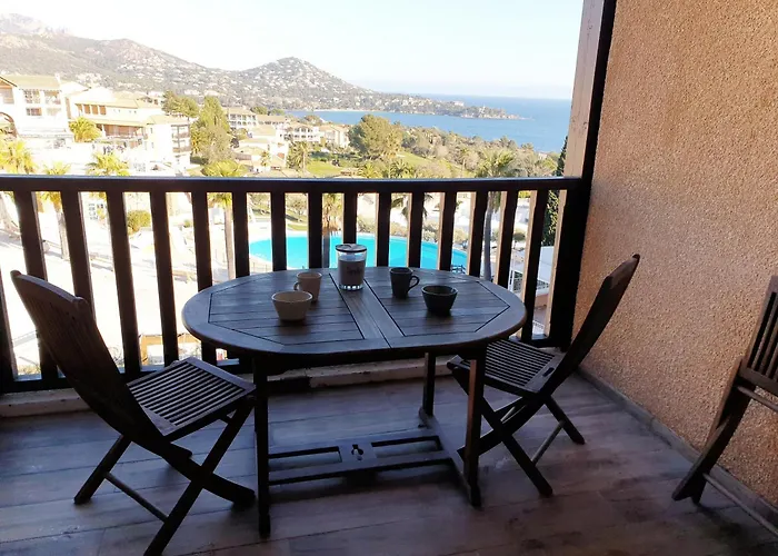 Cap Esterel Vue Et Climatisation Bat E1 303 Face Aux Piscines