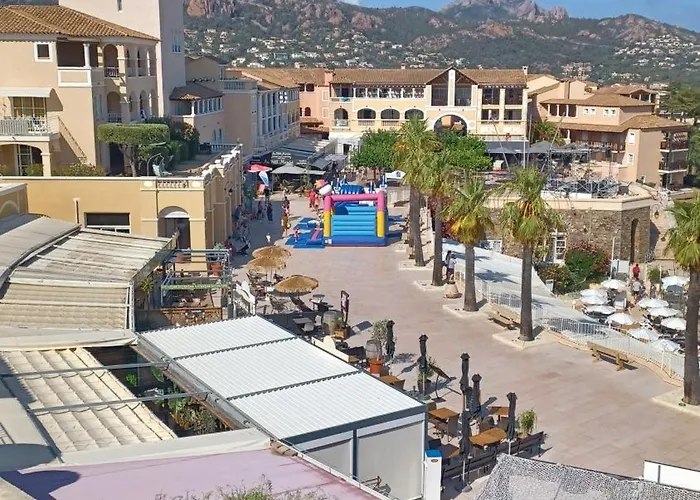 Cap Esterel Vue Et Climatisation Bat E1 303 Face Aux Piscines 아파트 *